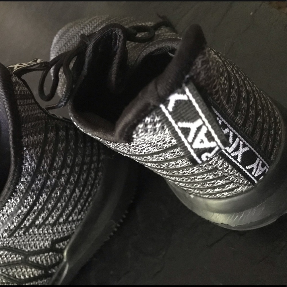 XRay Renton Runners - Picture 2 of 6